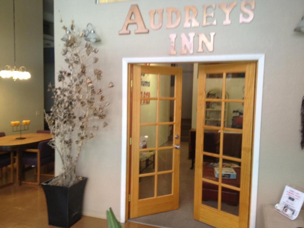 Audrey'S Inn ビスビー エクステリア 写真